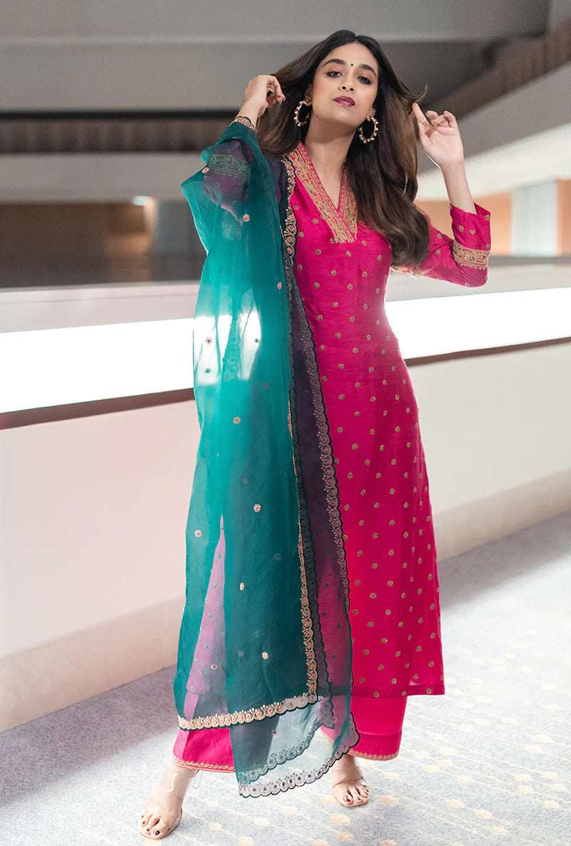 Pink Resham V Neck Kurta Set